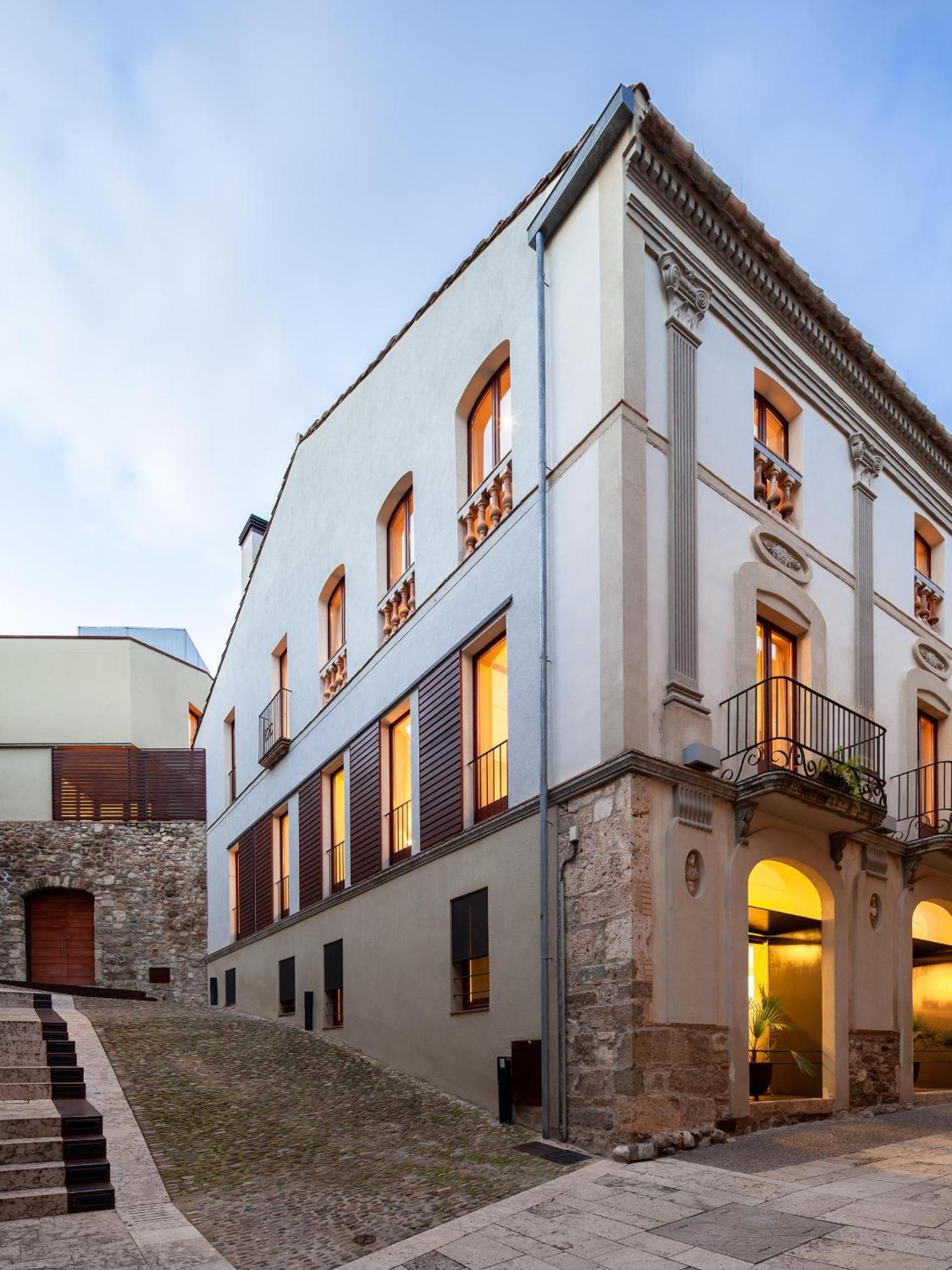 Casa Marcial (Adults Only) 호텔 베살루 외부 사진